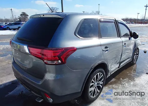 2016 Mitsubishi Outlander Es z USA, uszkodzony, nr VIN JA4AZ3A36GZ032391